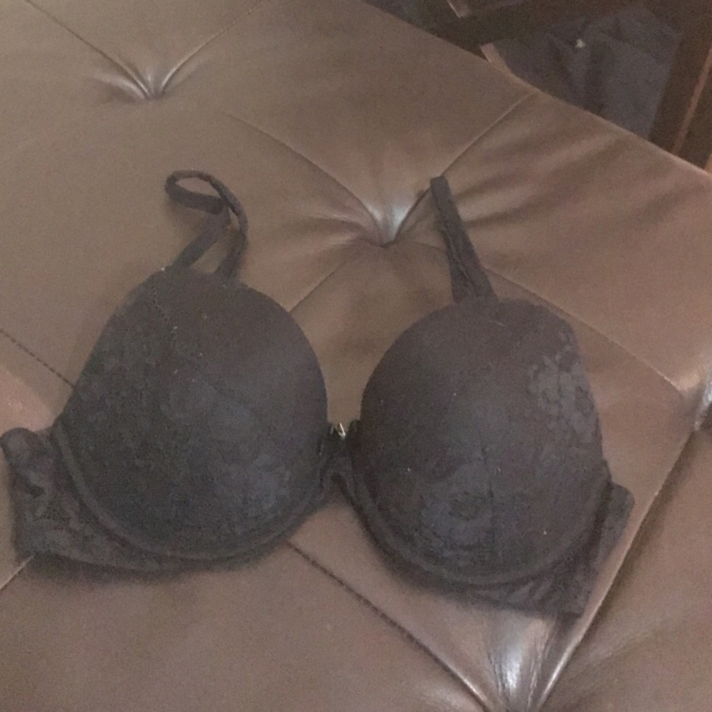 Black Victoria’s Secret Bra